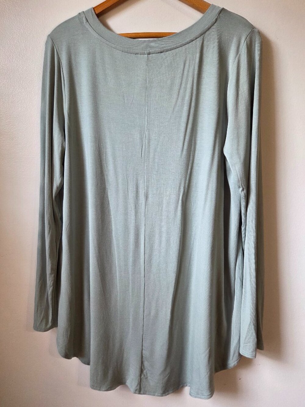 NEVER WORN ZENANA BABY BLUE SUPER SOFT V NECK LONG SLEEVE TEE SIZE XL - Picture 3 of 14
